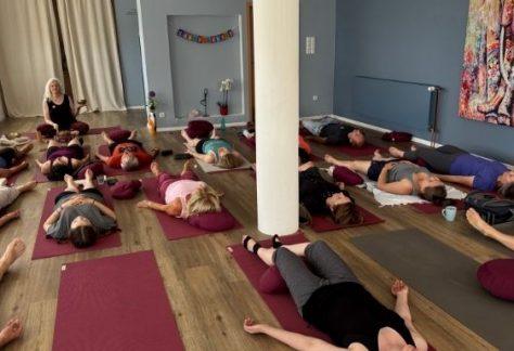 Yogakurse in Paderborn Schloß Neuhaus